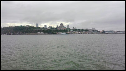 Blick auf Quebec von der Fähre