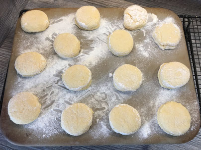 Scones vor dem Backen auf dem Zauberstein von Pampered Chef
