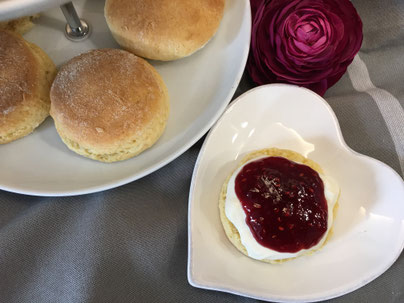 Fertig gebackene Scones