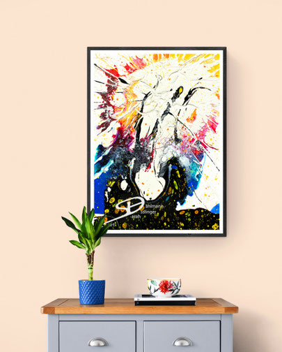 Sarah Esslinger-Dahlmann, Higher (nach dem Song von The Overtones), April 2013, 50 x 70 cm, Mischtechnik auf Leinwand, abstraktes, kraftvolles, farbintensives Werk, Raumansicht, Farbverlauf von gelb bis blau und der Kontrast schwarz-weiß, explosionsartig