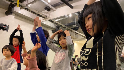 うたとダンス| 大阪で一番楽しい子供英会話と体操教室 | 天満橋（南森町）、新大阪、古川橋（門真）の幼児、子供の英語教室とフィットネスジム