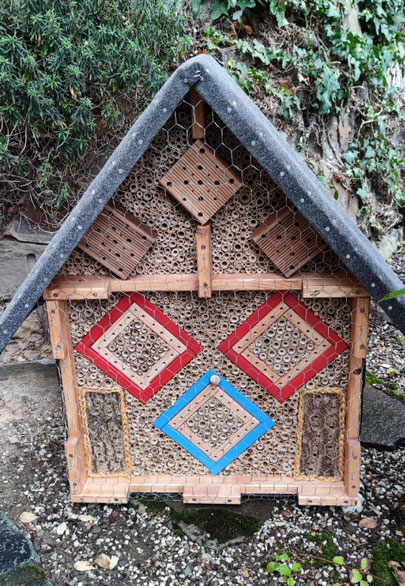 G5   Wildbienenbrutstätte € 285