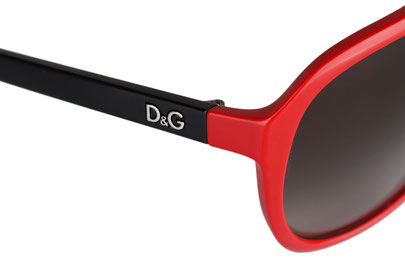 Occhiali da sole donna Dolce & Gabbana Modello: 8070 Colore: 159313 rosso. Colore lenti: marrone sfumato. Calibro 60-14. Forma: pilot. Materiale: plastica. Protezione UV 100%