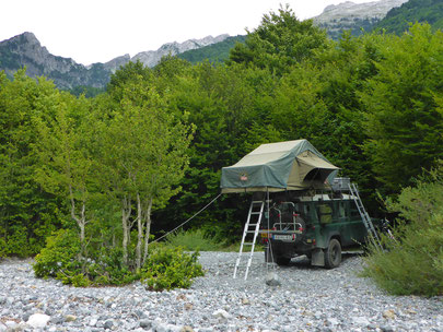 Tembo 4x4 rooftop tent in Albania