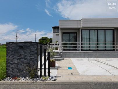 モデリート、ぐり石、有機的、モノトーン、エクステリア、施工例、君津市