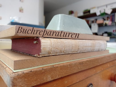 Buchreparaturen