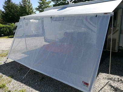 Sonnenblocker im Einsatz