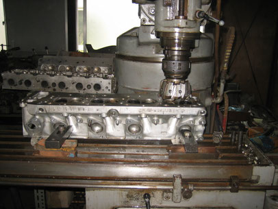 Mベンツリビルトエンジン製作販売専門工場-シリンダーボーリング等