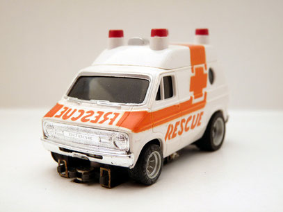 Faller AMS AURORA AFX Dodge Rescue Van weiß / orange