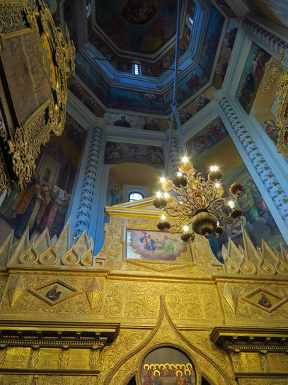 Ikonostase in einer der neun Kirchen der Basilius-Kathedrale