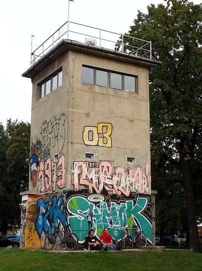 Geschichtsmeile Berliner Mauer an der Puschkinallee