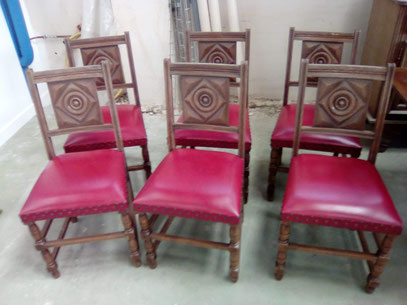 relooking de meuble le mans sarthe chaise ancienne blanc patine beige pochoir coeur assise cuir 