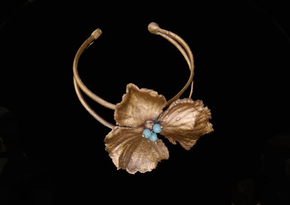 Hydrangea bracelet, gilded copper and turquoise