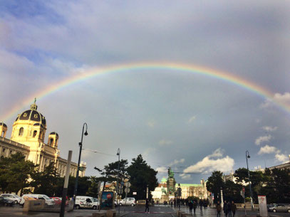 Regenbogen über Wien