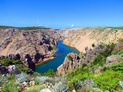 Der wunderbare Zrmanja Canyon mit seinen gewaltigen Farben (alle Fotos auf diesen Seite von Kurt) by © Kurt Hammer