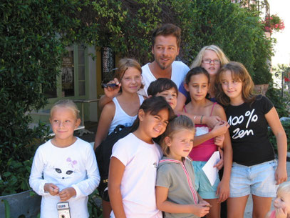 Christophe Maé et ses jeunes fans