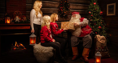 Persönlicher Besuch bei Santa Claus in Rovaniemi, Lappland – unvergessliches Erlebnis mit dem echten Weihnachtsmann