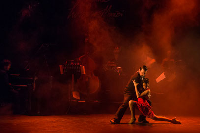 Buenos Aires    ...    Tango