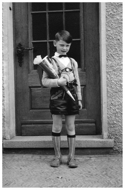 Ein paar Tage nach meiner Einschulung 1960 entstand dieses Foto.