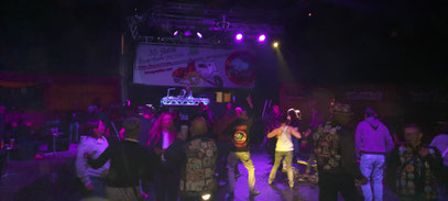 FERIEN MIT PIROSCHKA - 35 JAHRE TCSC JUBILÄUM 20.09.2024 - 22.09.2024 IN WIESEN AM FESTIVAL GELÄNDE...Bilder und Videos werden hier demnächst hochgeladen werden, bis dahin könnt ihr auf das Bild klicken und auf Facebook Bilder & Videos von unserem Treffen