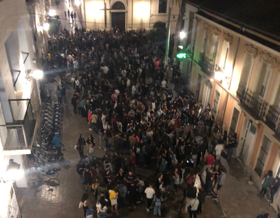 Botellón en el barrio de Benimaclet en Valencia