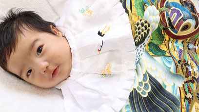 子供、赤ちゃん、着物、生後二か月、お宮参り、記念写真、写真フリー素材　Child, baby,  two months after birth, shrine visit, commemorative photo,