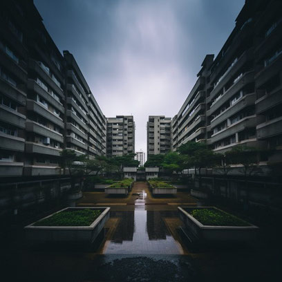 建物、マンション、団地、廃墟、いわくつき物件、住宅、閑散とした、暗い、曇り、怖い、おばけ、フリー素材、Buildings, condominiums, housing complexes, ruins, haunted properties, houses, deserted, dark, cloudy, scary, ghosts, free materials