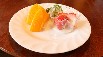 デザート、イチゴ、フルーツ、オレンジ、写真フリー素材　Desserts, strawberries, fruits, oranges,
