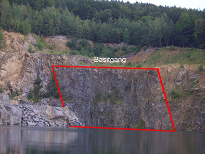 Gabbro-Stock im ehem. Steinbruch Valtengrund