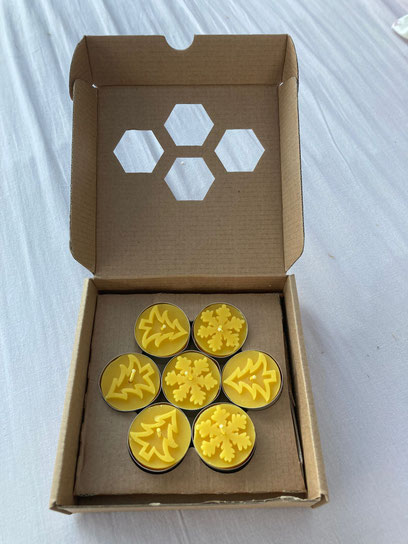 Tolles Geschenk: Teelichter verpackt kostet 11,- Euro.