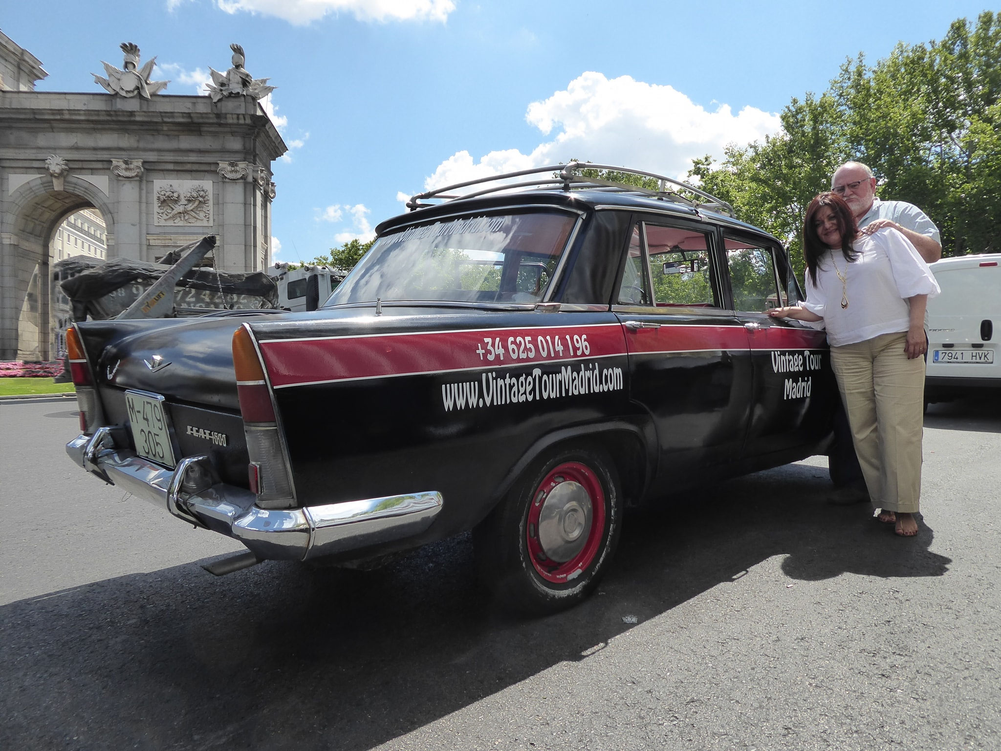 Tour Seat 1500 taxi Madrid Vintage Tour Madrid