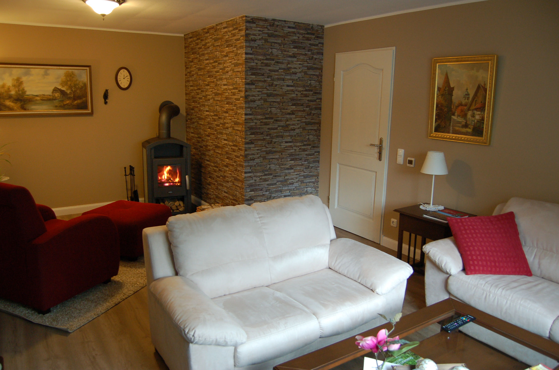 Natur Und Erdtone Im Wohnbereich Landhausstil Mit Charme