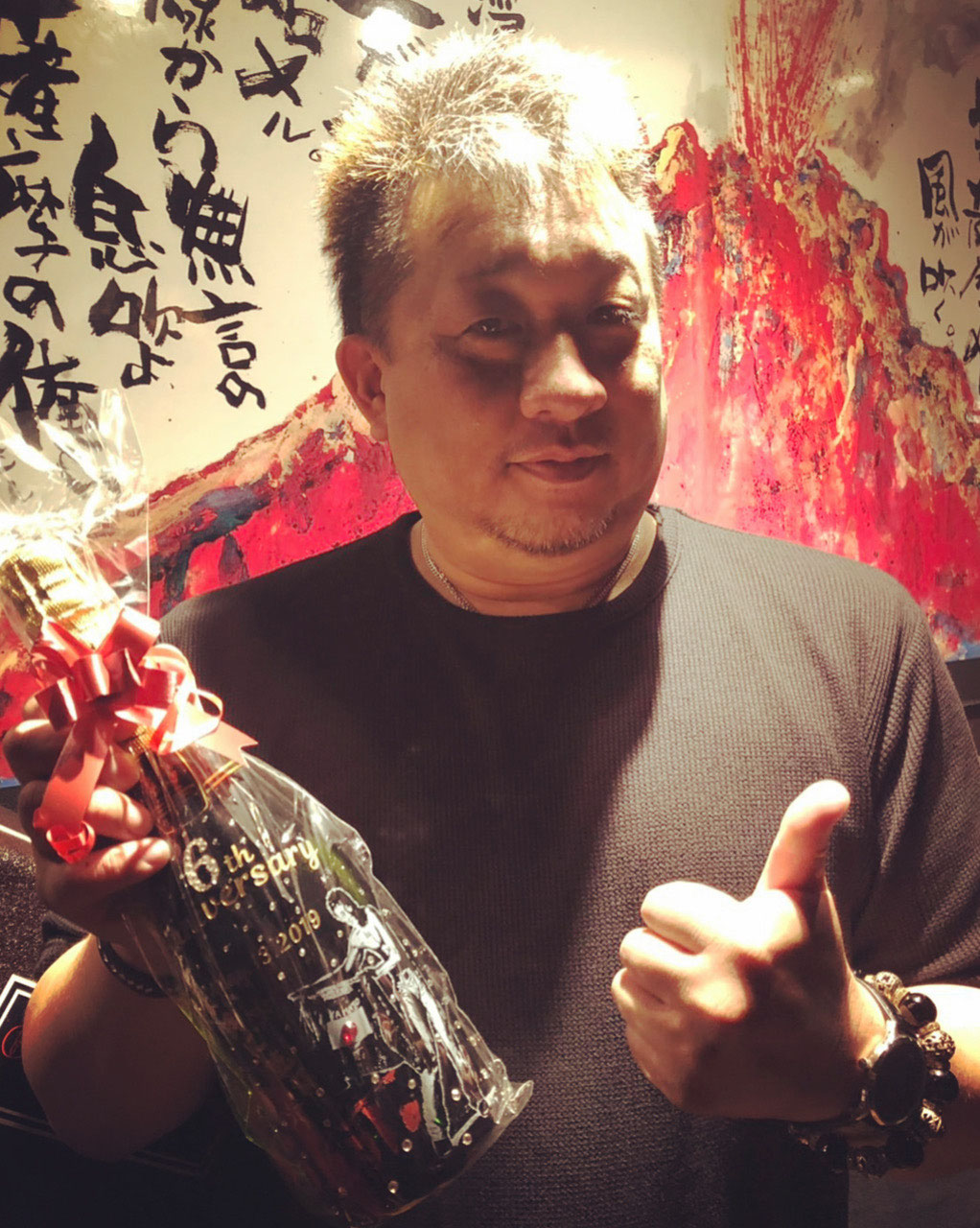 友よ、絆に乾杯！宮崎の長渕剛さん【Bar YAMATO】 - ロゴ入り