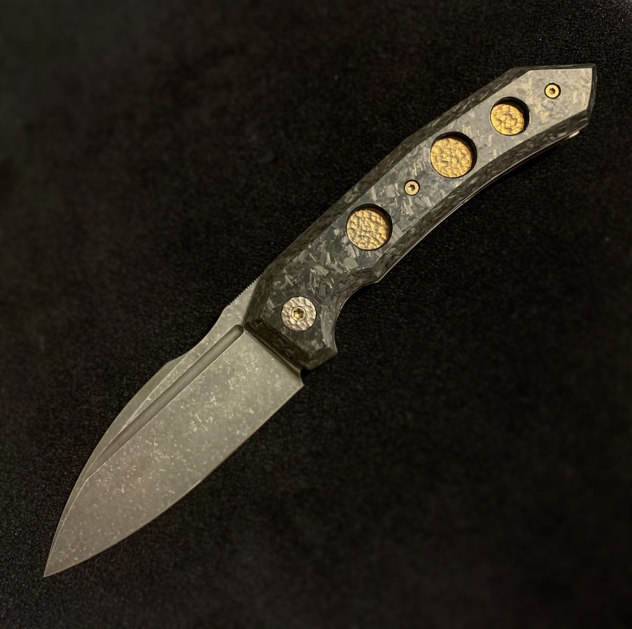 www.grind-tactical-knives.com