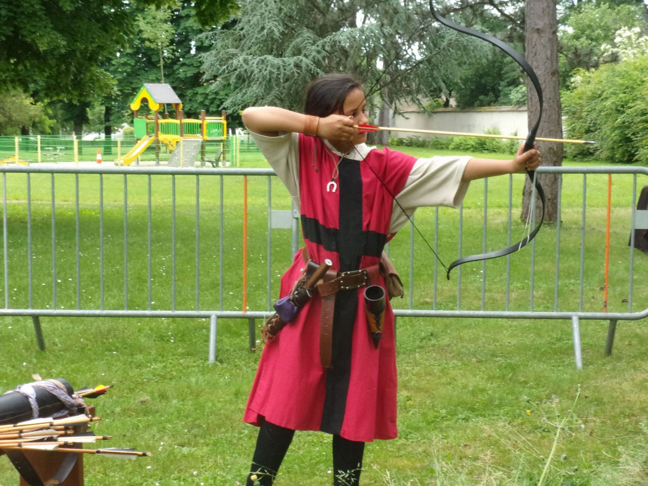 ARCHERIE MEDIÉVALE ASSOCIATION Site des archers maconnais