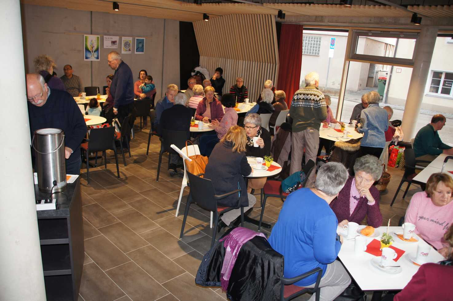 Café im Foyer - Evangelische Kirchengemeinde Aalen