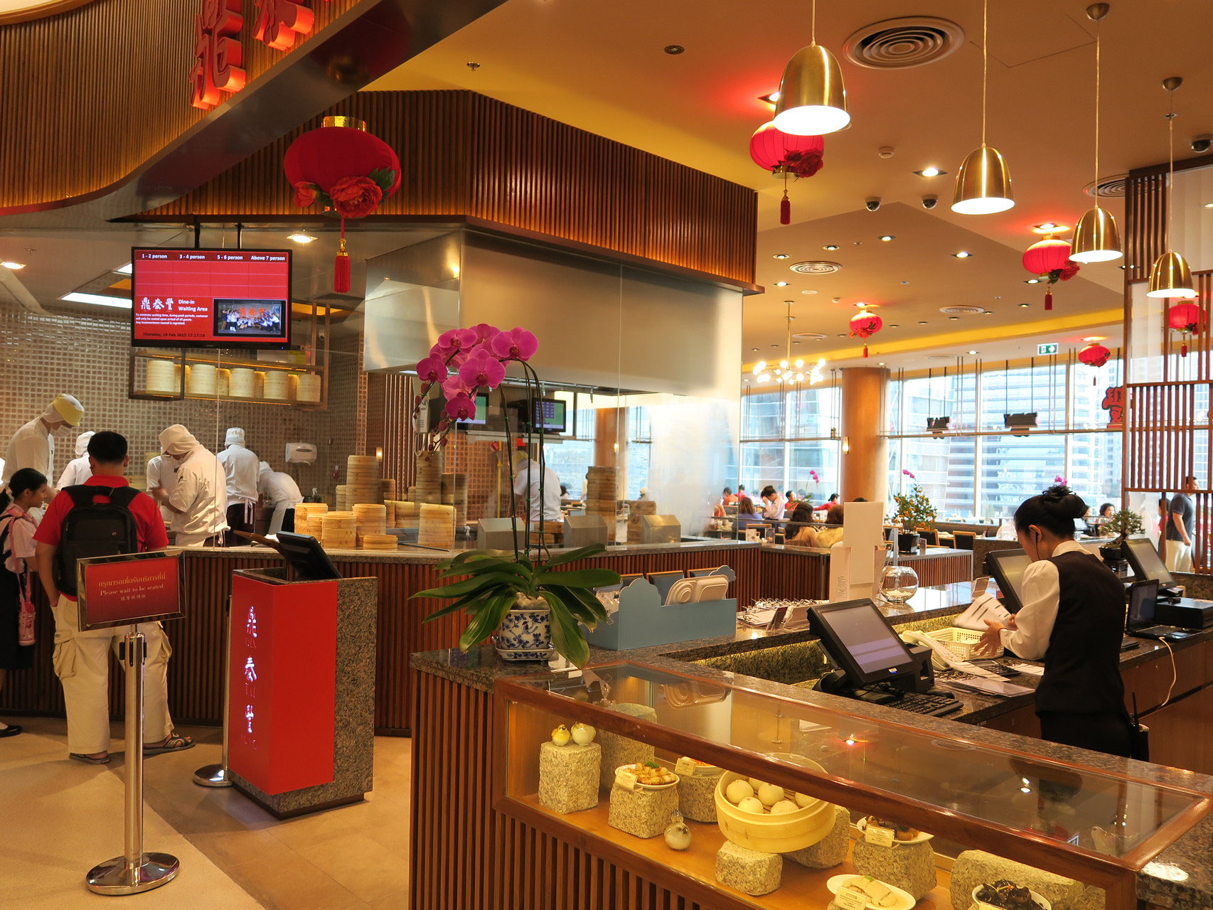 激レア　鼎泰豊 ディンタイフォン フィギュア　DIN TAI FUNG 箱付き 激レア 鼎泰豊 ディンタイフォン フィギュア DIN TAI FUNG 箱