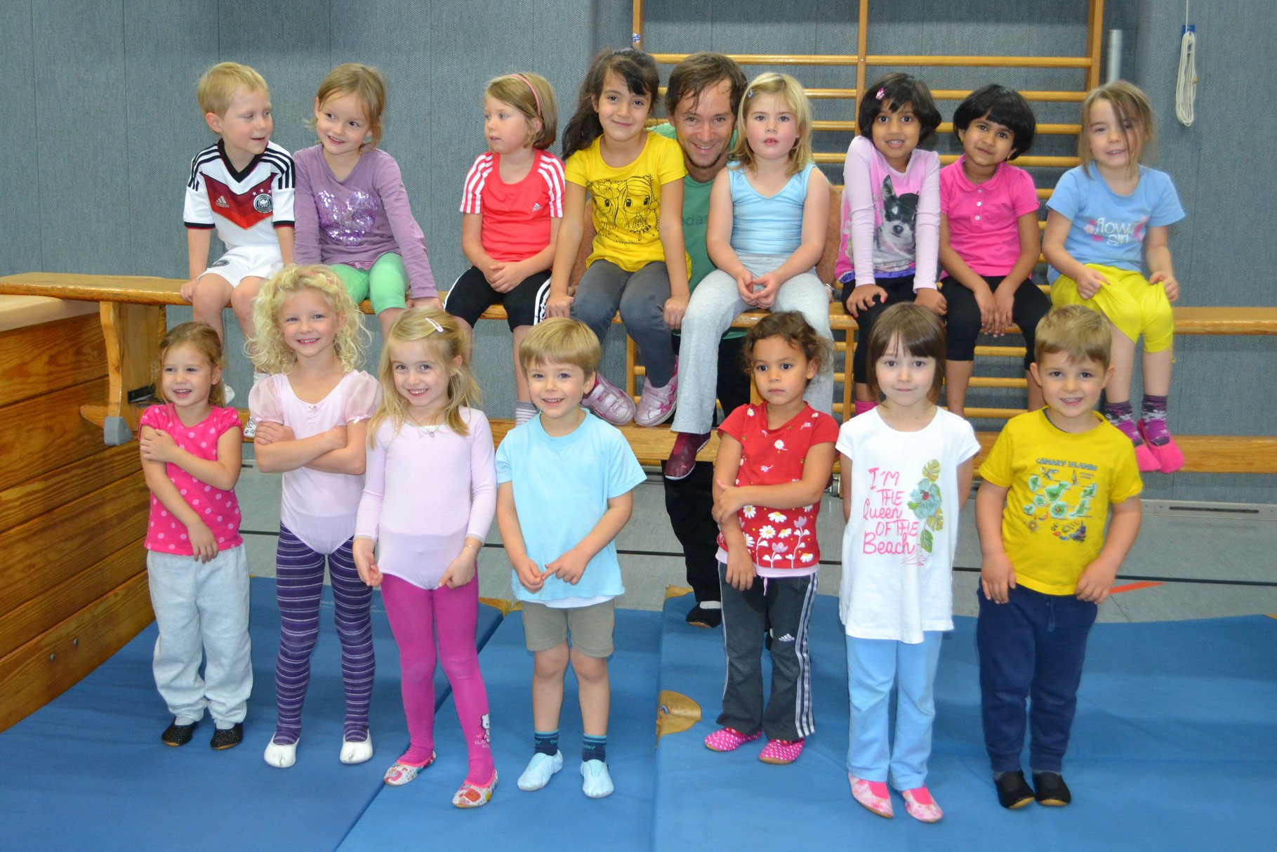 Zwergelturnen (4-6 Jahre) - sportakrobatik-augsburg