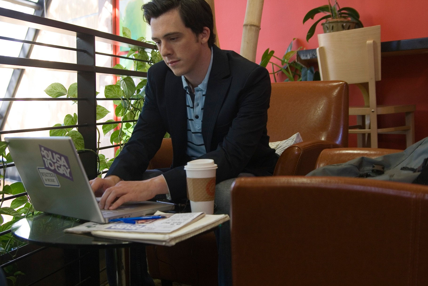 David loren актёр. Саша слоан. Hollister реклама. Is it just me sasha sloan перевод. Adventures реклама.