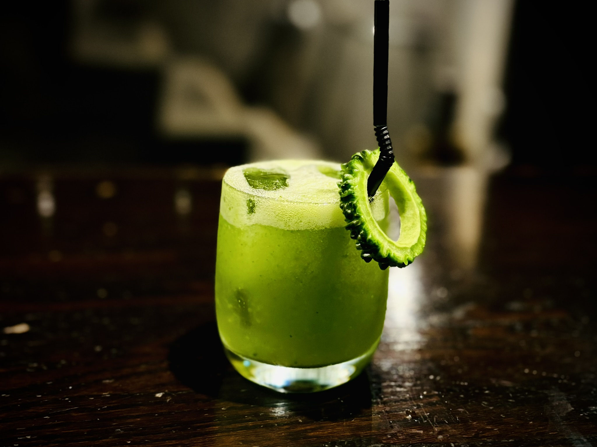 DRINK｜搾りたてフレッシュカクテルと野菜やフルーツのオリジナル