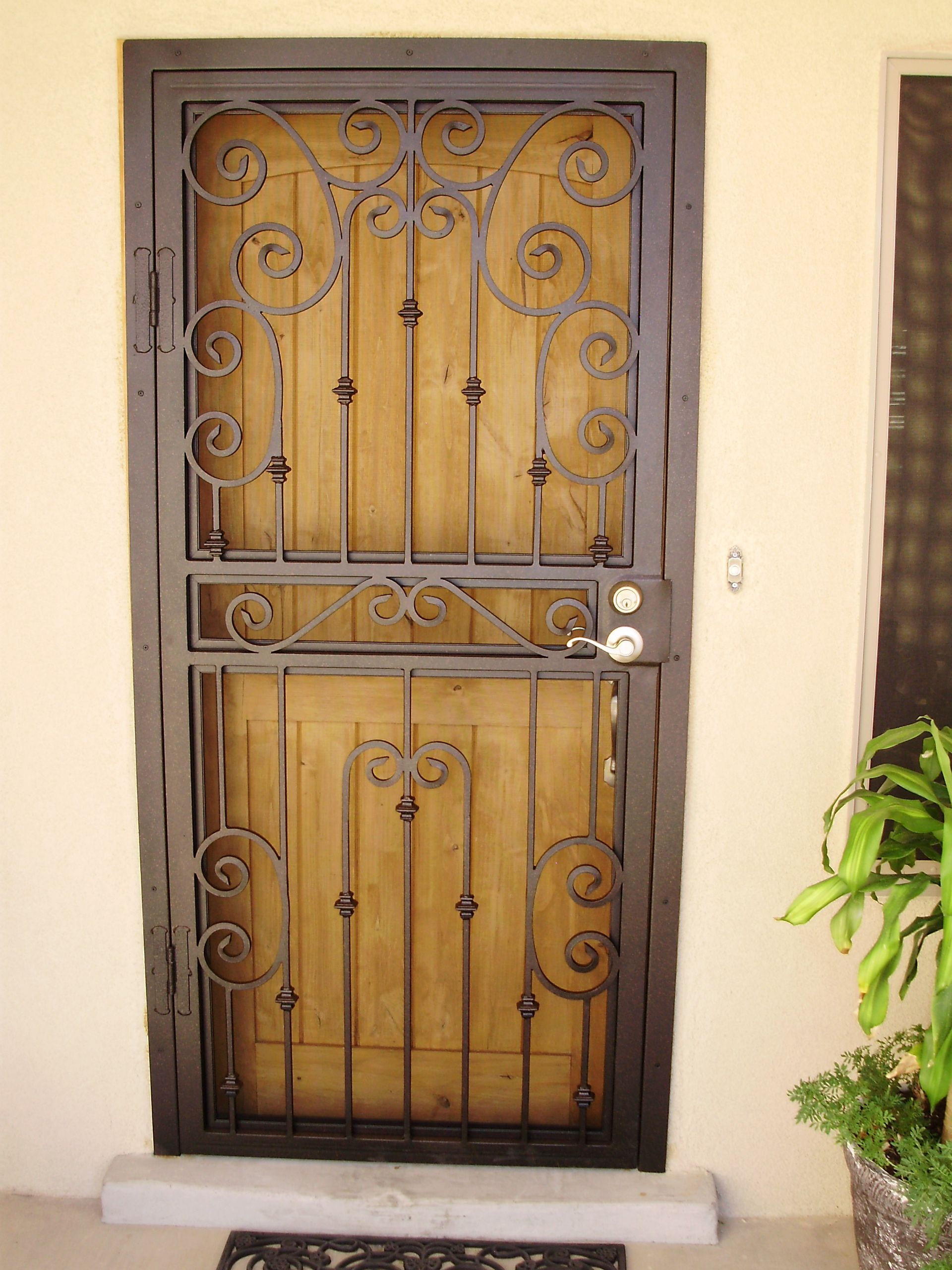 diseño de puertas de hierro simples