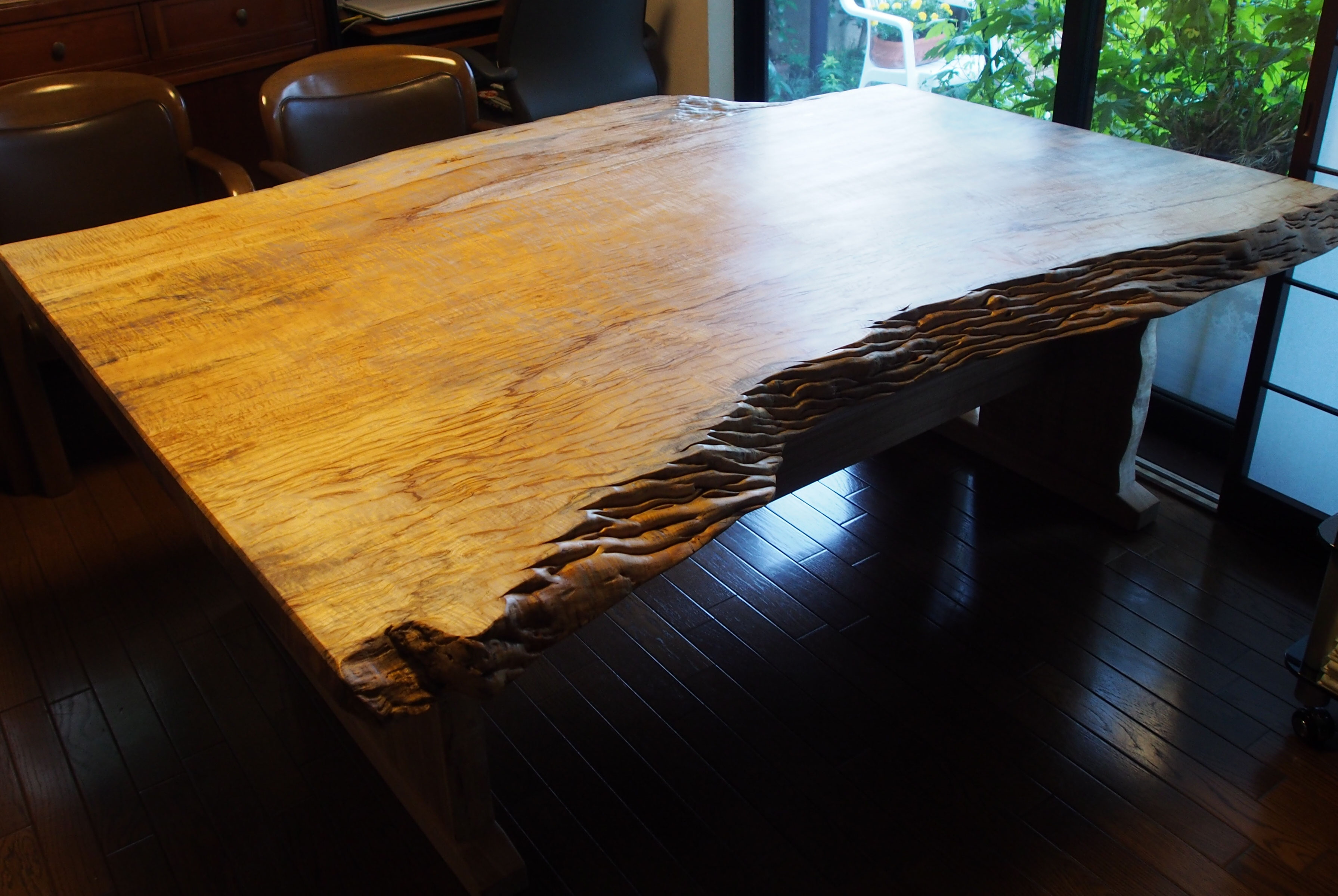 一枚板テーブル｜一枚板カウンター - 名古屋／一枚板と銘木 ウッド 