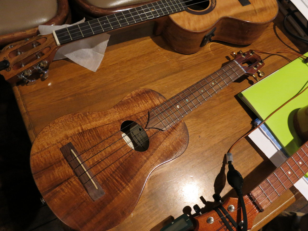 MAUI MUSIC マウイ ソプラノウクレレ 鳴り抜群 MAUI MUSIC マウイ ソプラノウクレレ 鳴り抜群
