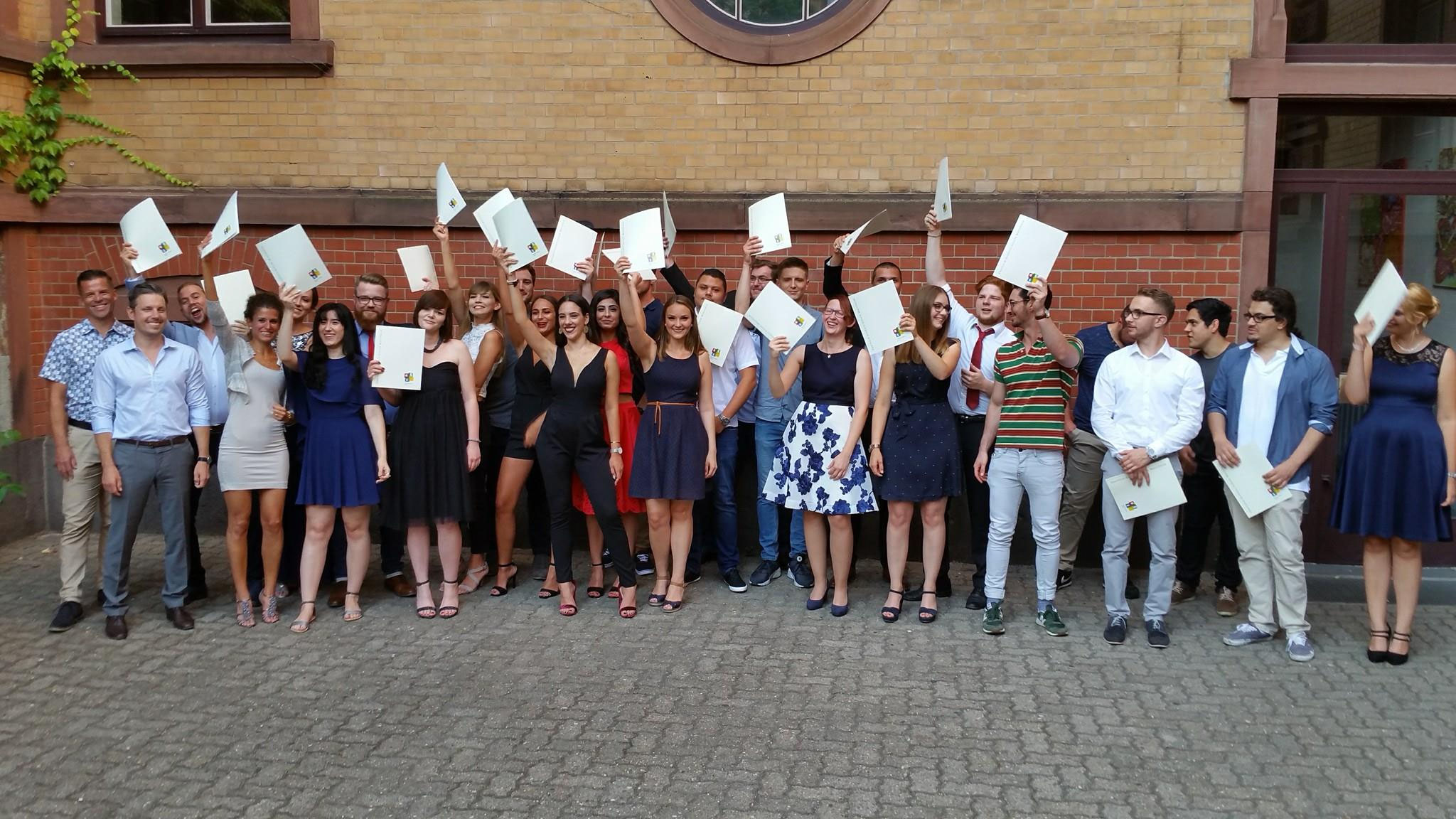 Herzlichen Gluckwunsch Ziehenschule Gymnasium Der Stadt