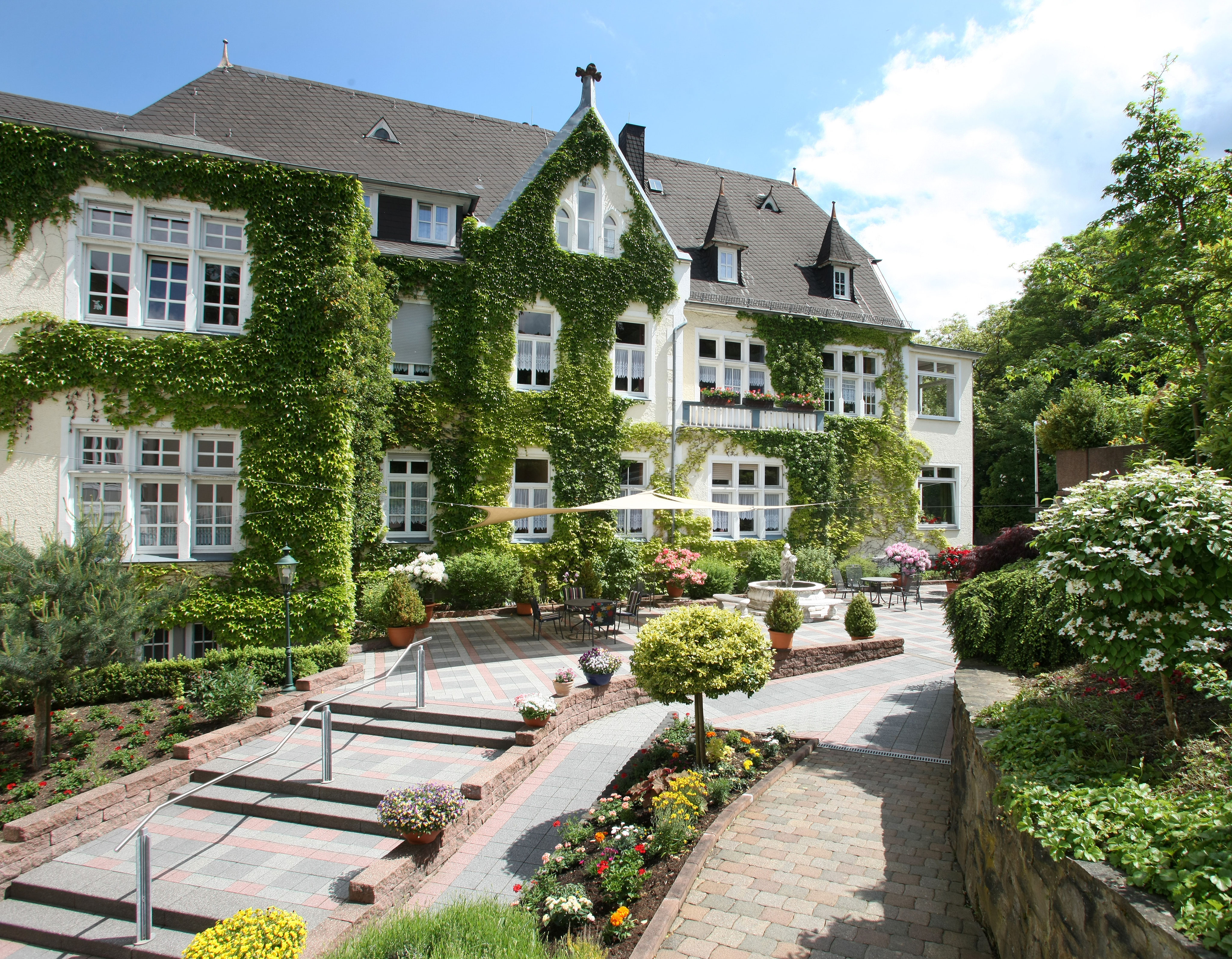 Das Haus Obentraut Www Altenheim Haus Obentraut De Das Haus Obentraut Www Altenheim Haus Obentraut De