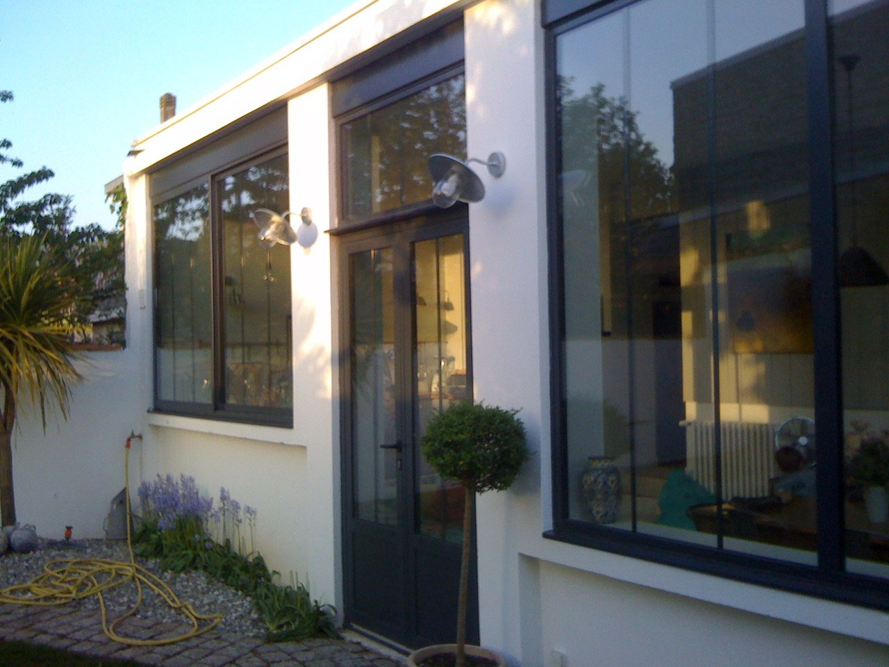 La Rochelle Rochefort Menuiseries Fenetres Fermetures Pvc Alu Bois Mixte Acier Sur Mesure Lsk Habitat A La Rochelle Ile De Re Fouras Marans Rochefort Oleron