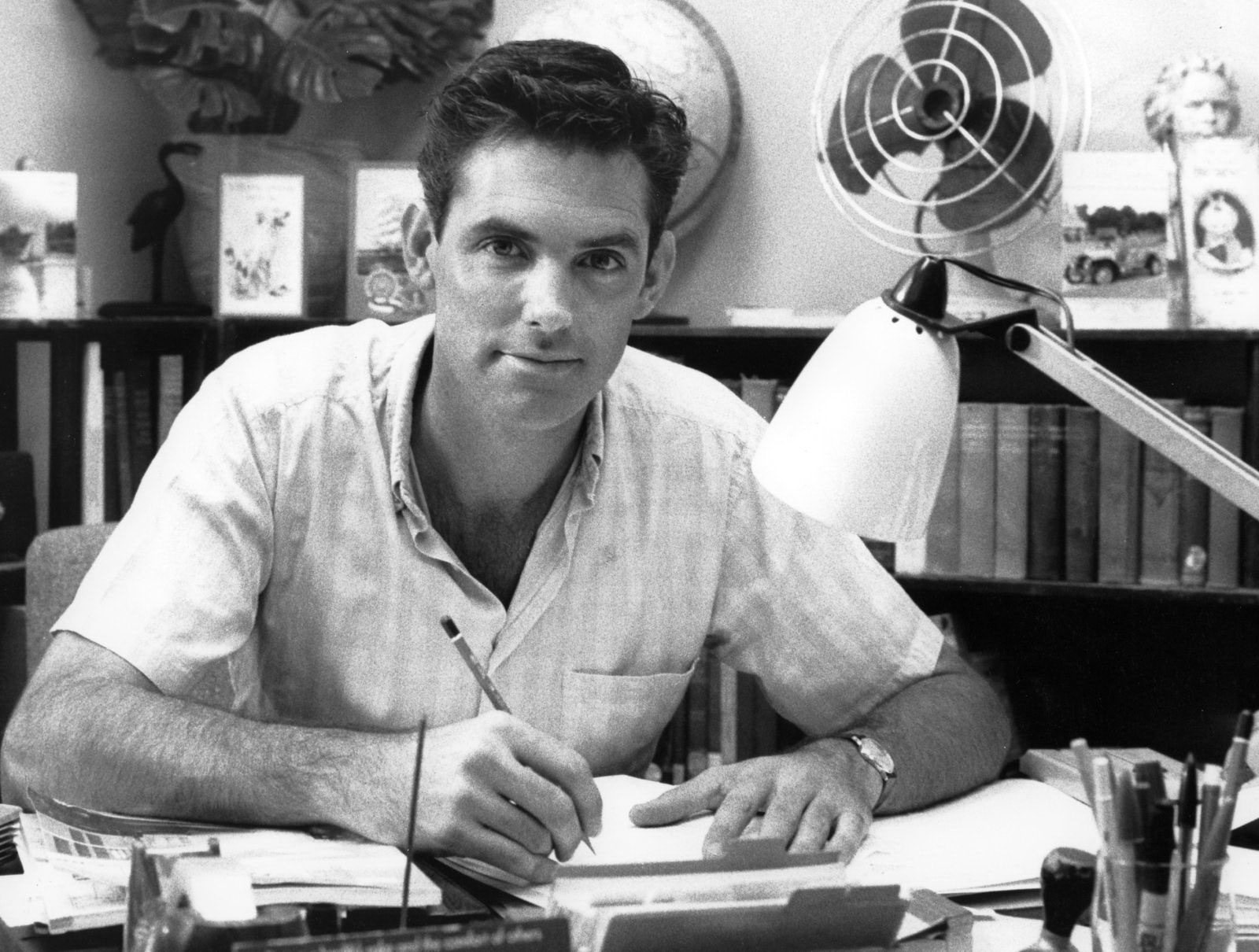 Andrew McFarlane als Dr. Tom Callaghan