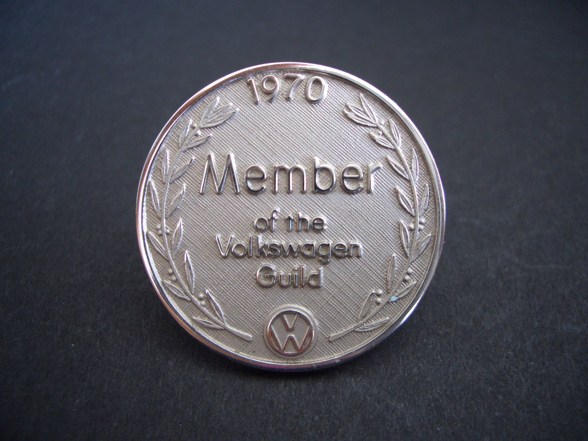 VW Pin von der Hauptversammlung 2001