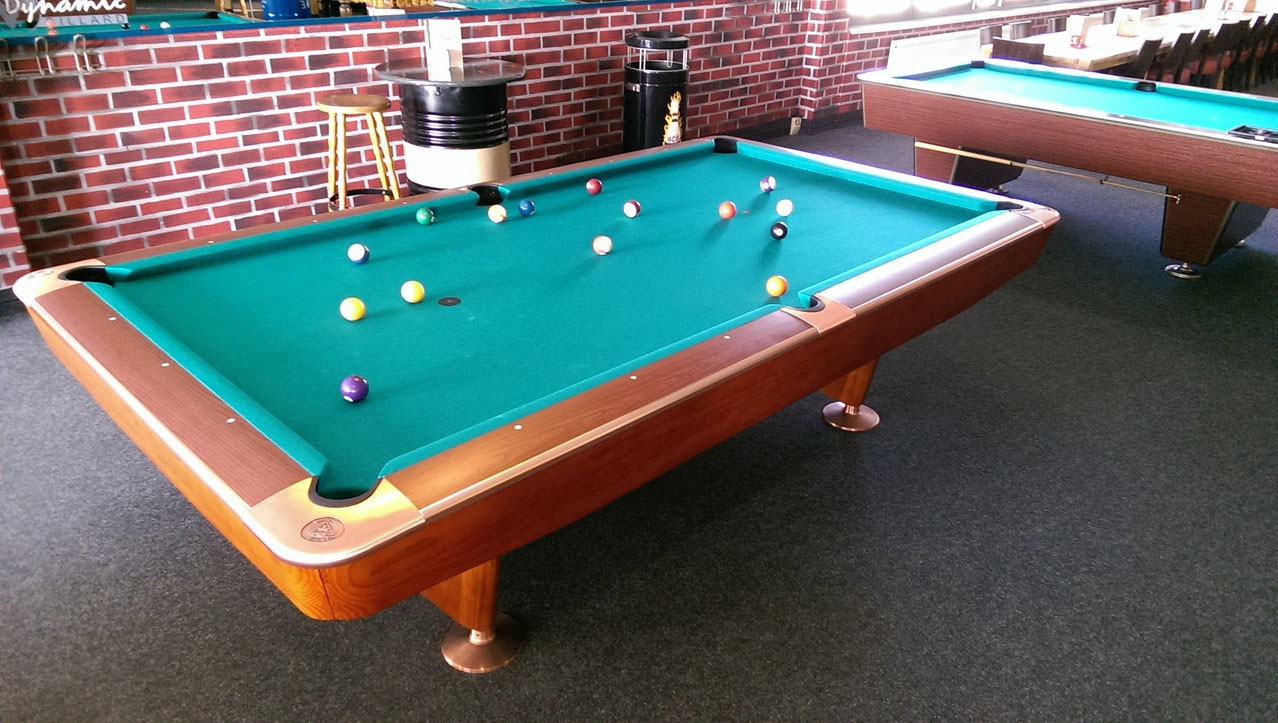 Billard auf gepflegten Tischen Bowlingcenter Babelsberg