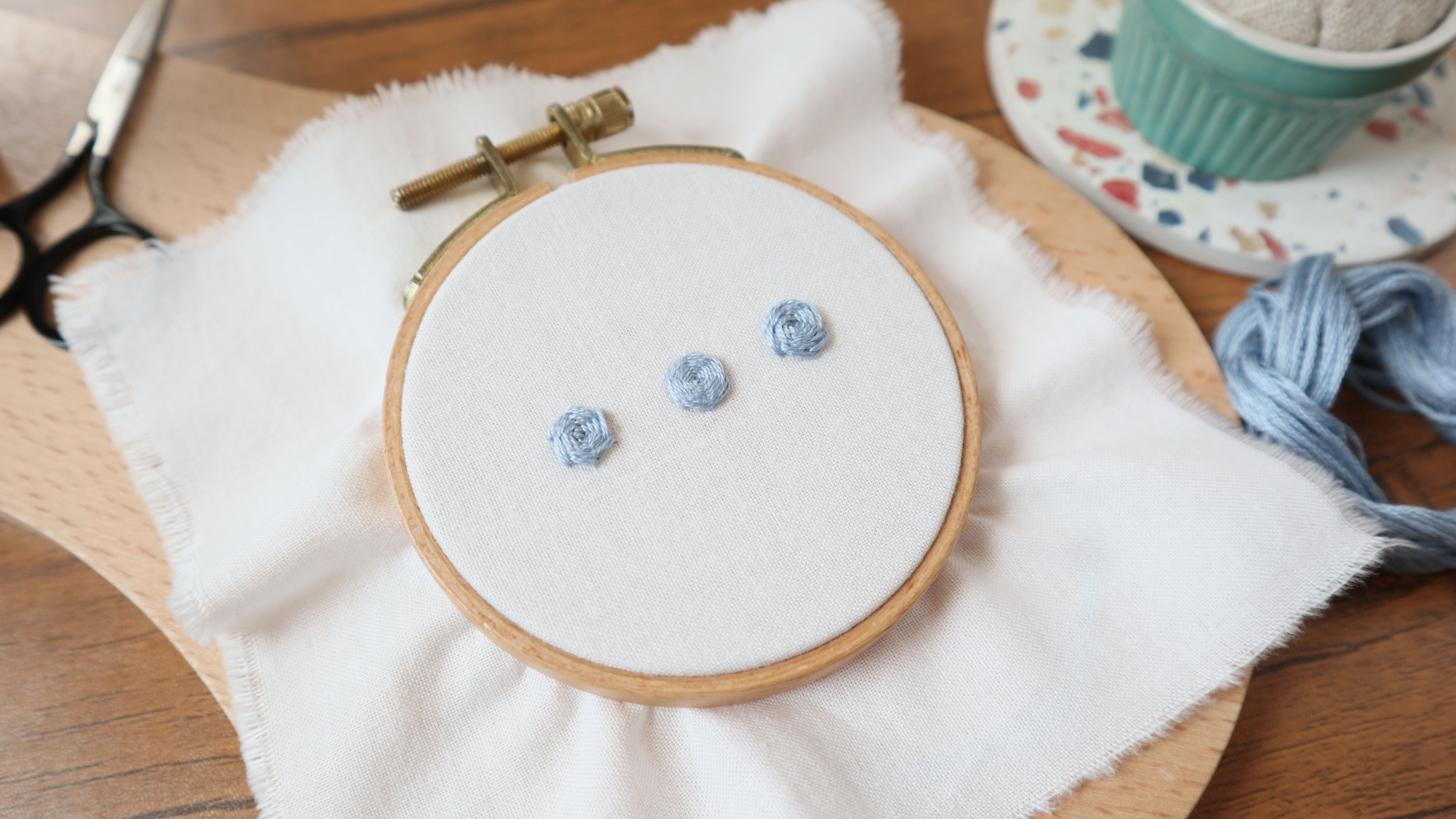Chicchiの刺繍 - ～布と糸で作る、小さな動物達の生活～